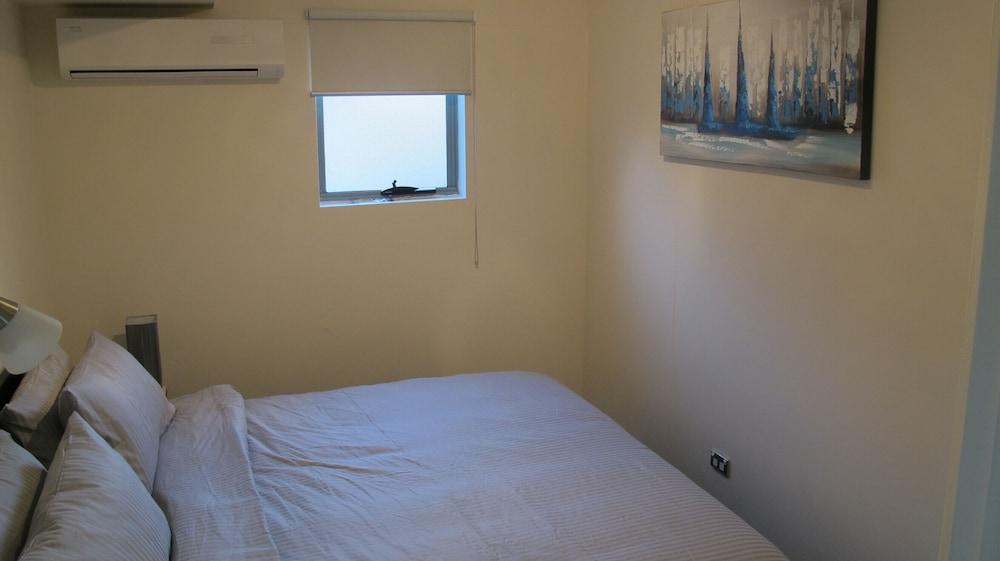 Sleek apartment Unit 87