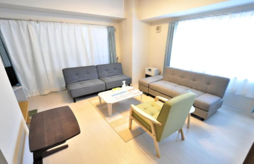 IK Minami6Jo Residence 201