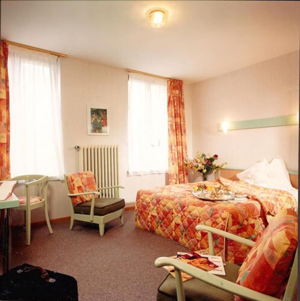 Hotel Restaurant Moderne Bellavi