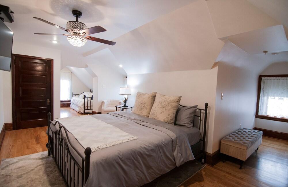 George Washington Wood Bed & Breakfast