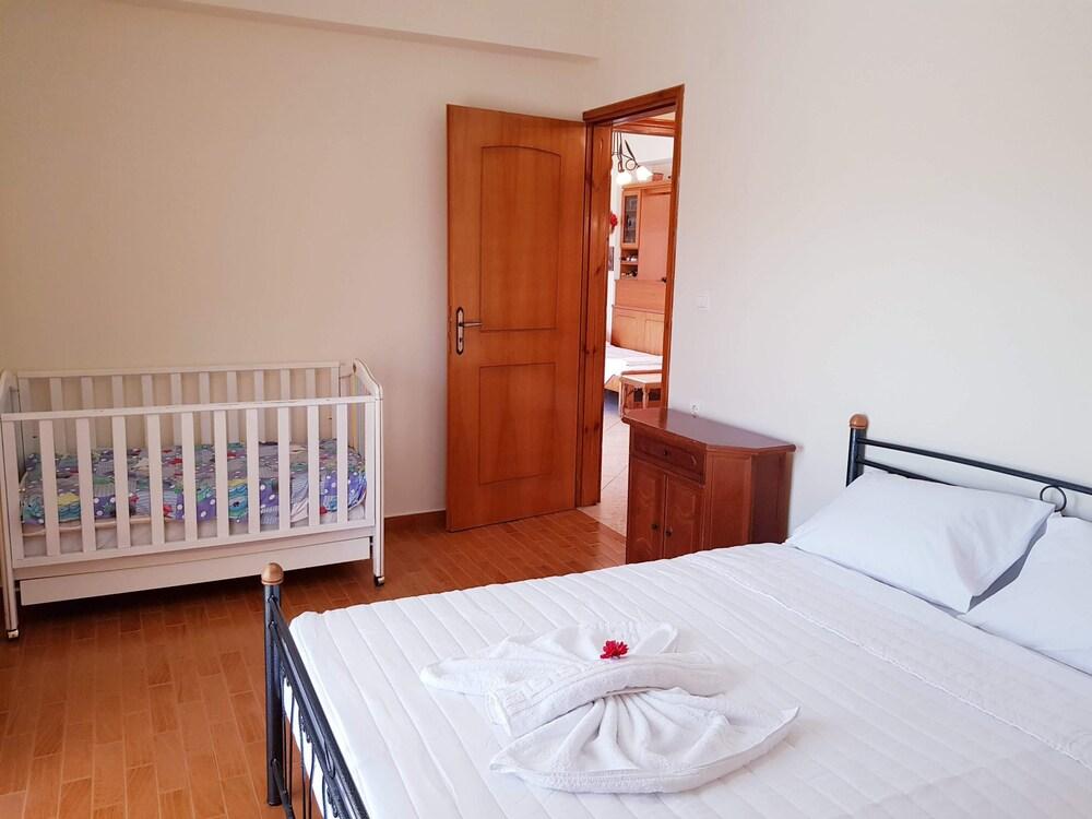 Eftihia's Traditional House