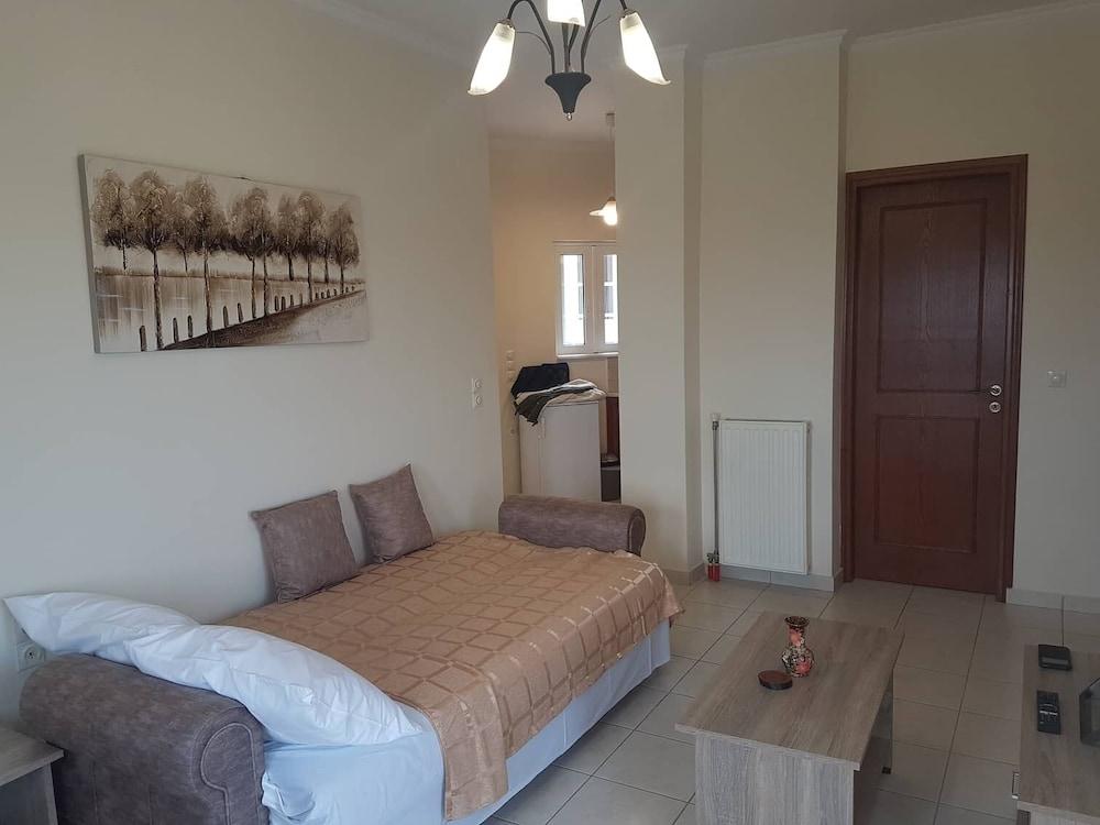 Ria's Sea View Apartment