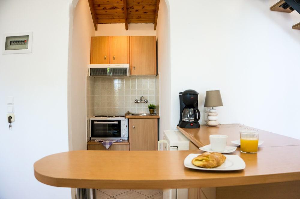 Sunrise Limionas Apartments