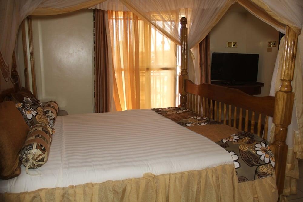 The Hotel Eagles Tala