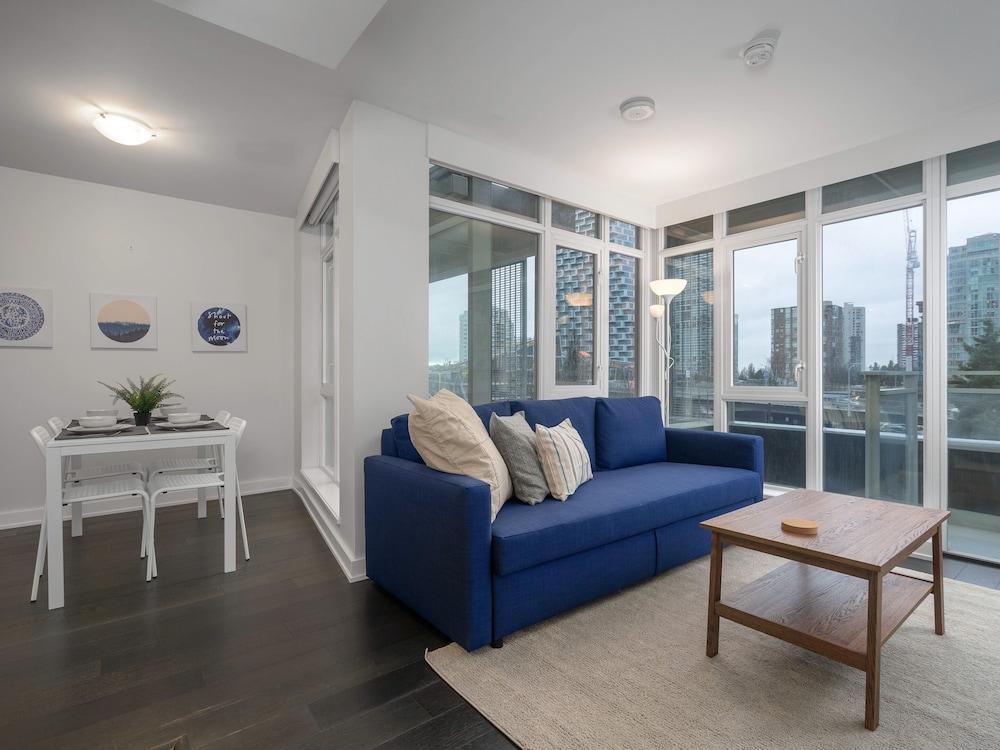 Sterling Suites - Yaletown