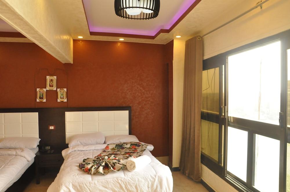 Nile sky hotel and suites