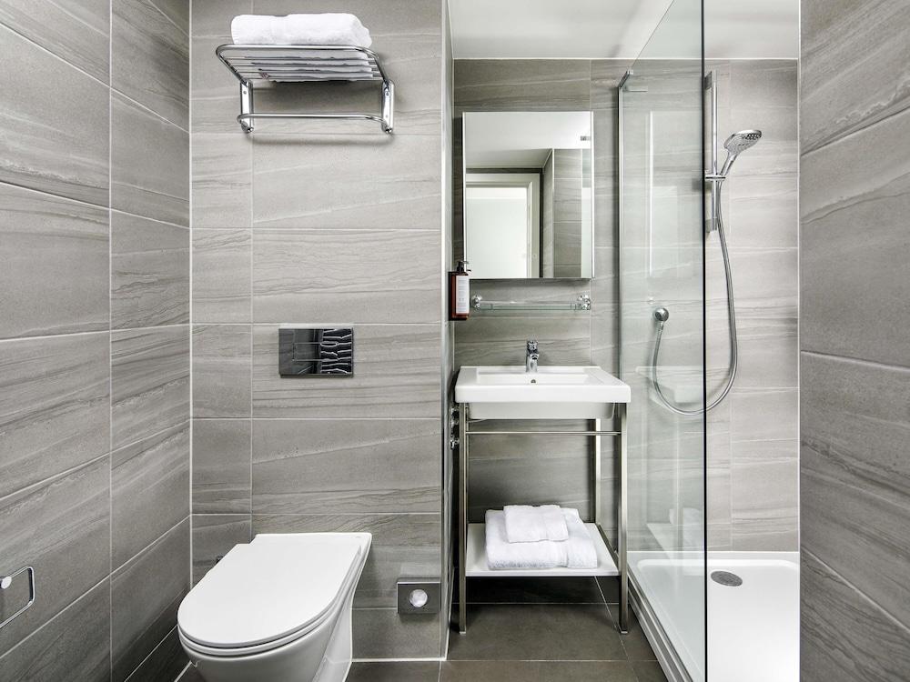 Mercure Newport Hotel