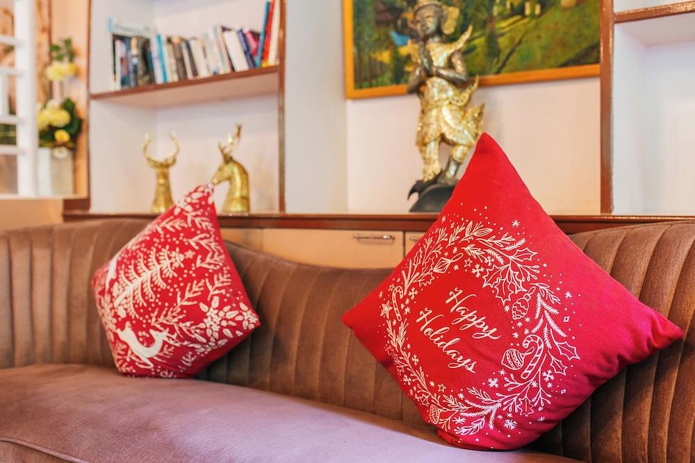 Thai Modern Resort & Spa