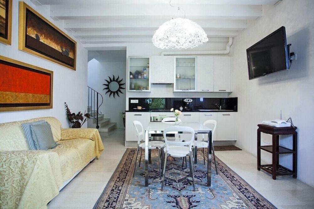 B&B Red Wine Country House