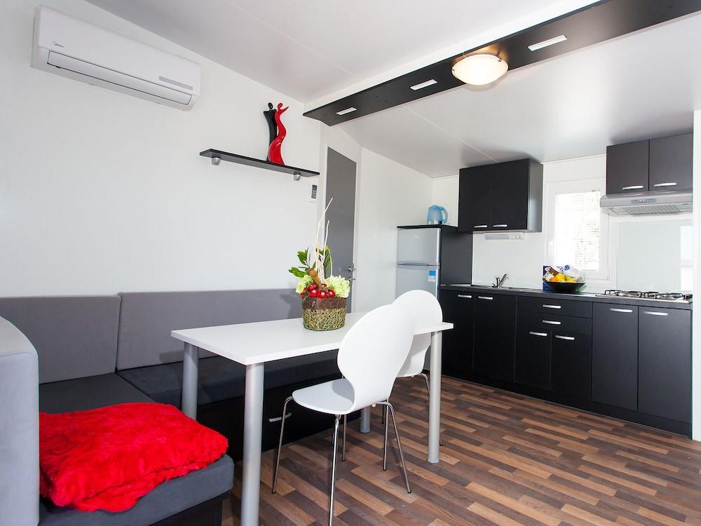 Superior Mobile Homes Kastanija - Campsite