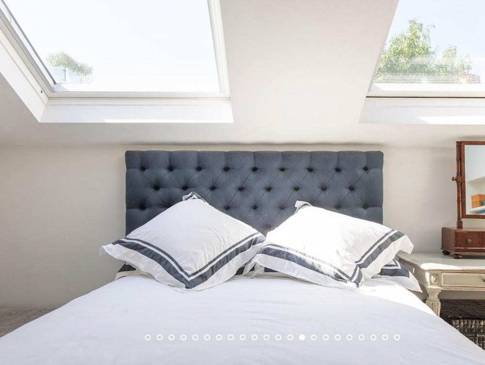 3-Bedroom Mews House with Optional Parking