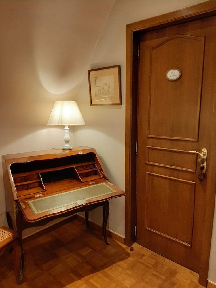 Le Chateau des Eglantines