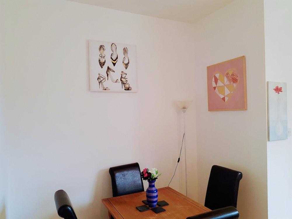 The Windsor Garden Apartment