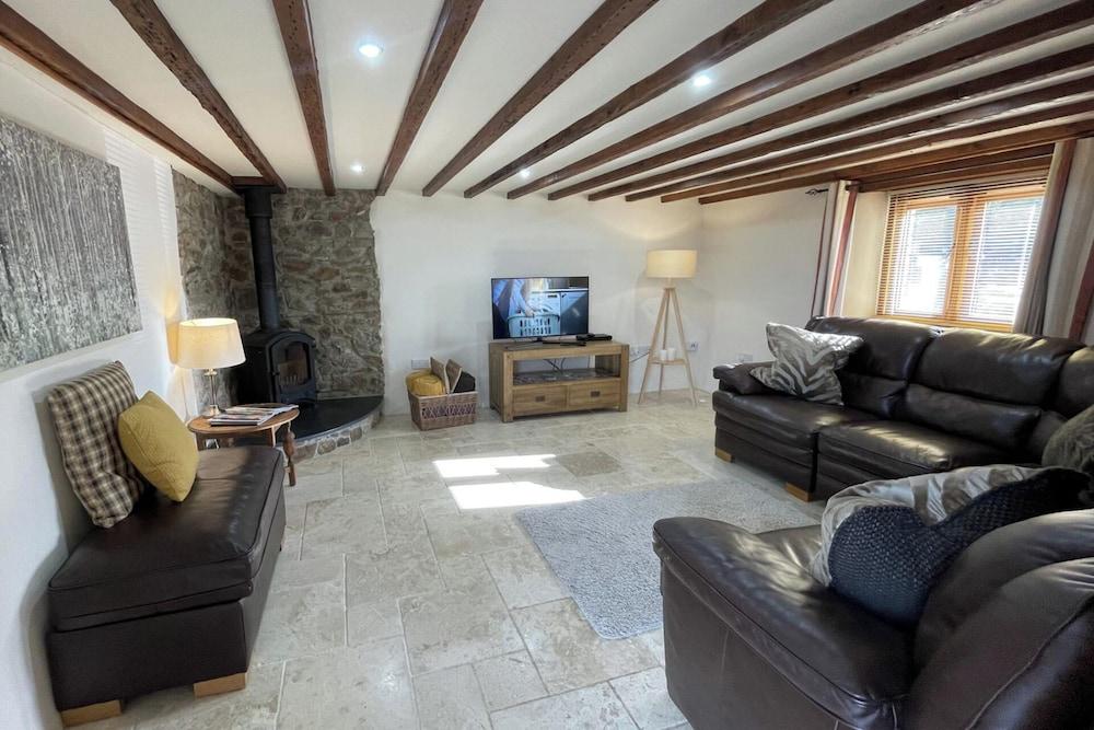 Rural Retreat - Private Hot Tub,