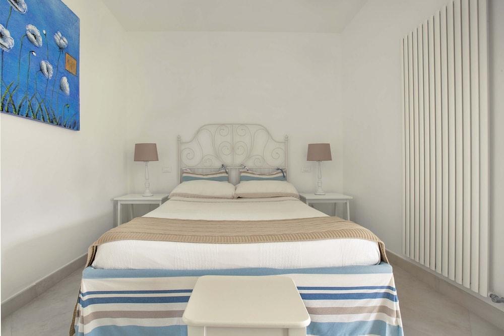 1738 Tenuta degli Ulivi by Perle di Puglia