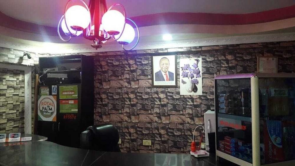 Royal Palm Hotel And Suites