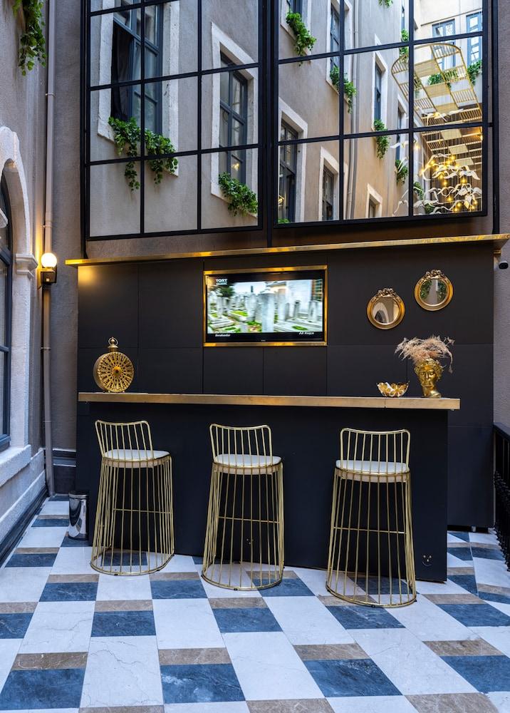 Ferman Port Hotel - Special Class