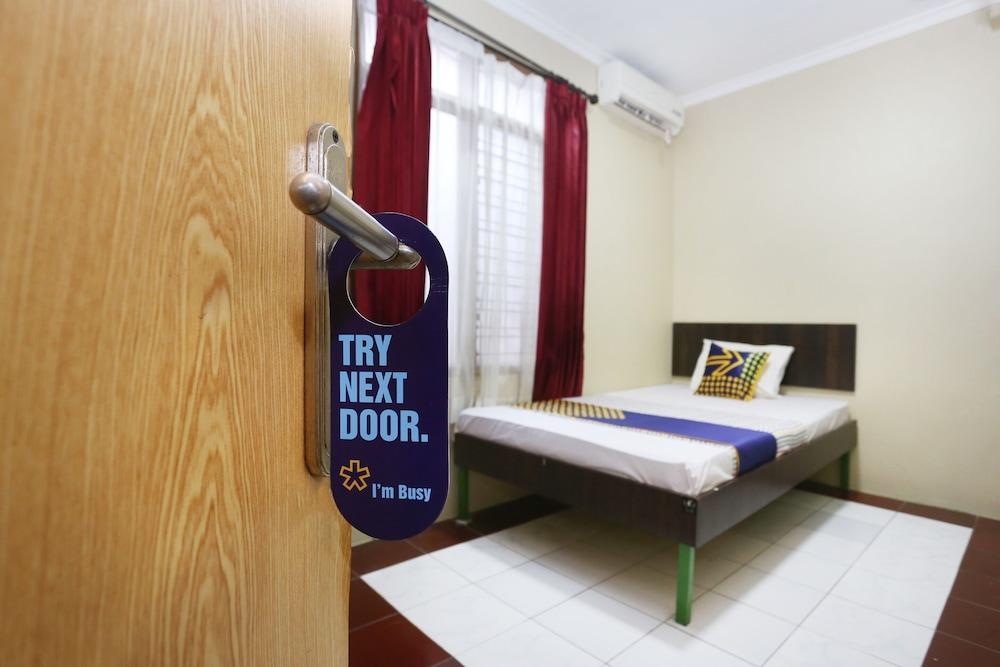 SPOT ON 2358 Aster Homestay