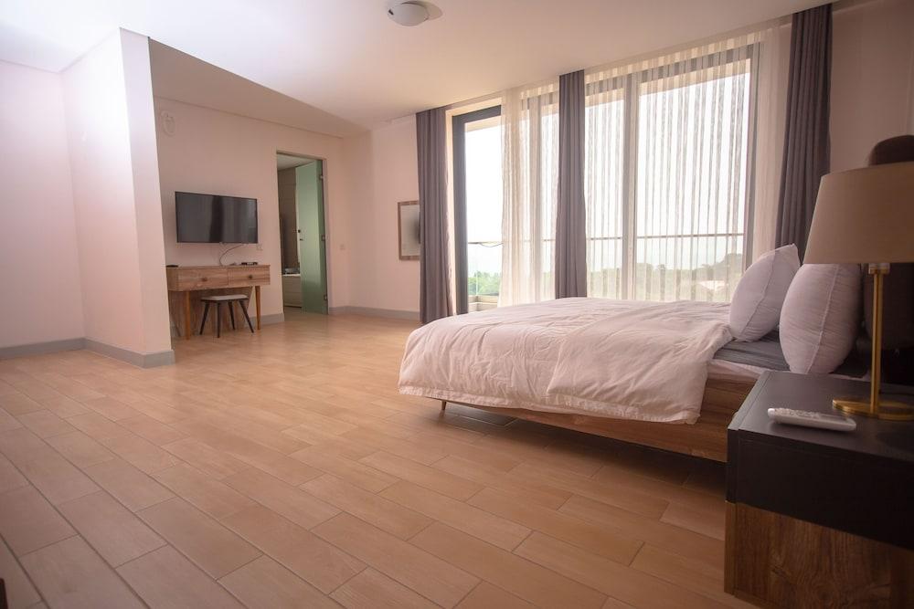 The Bragha Freegate Apartments