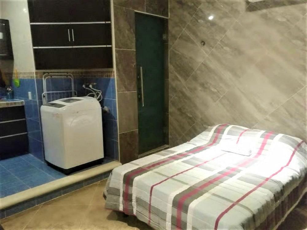 Kaeli's Caribbean Studios