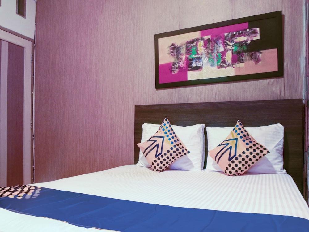 SPOT ON 2375 Faris Homestay