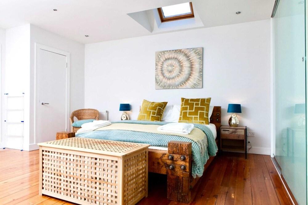 Gorgeous Home in Vibrant Leith