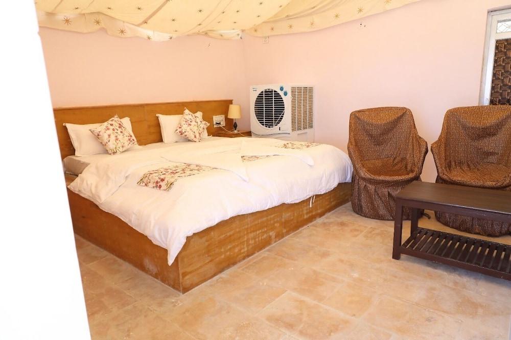 Sky Blue Desert Camp Jaisalmer
