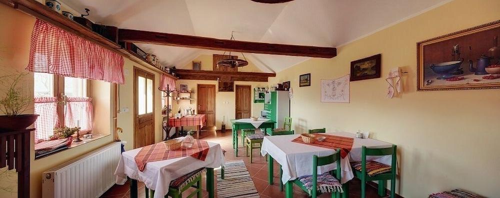 Sobe Kod Baje - Baranjska Kuca