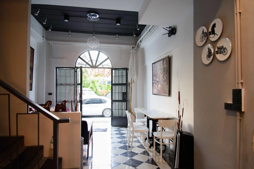 87 Oldtown @ River Pier