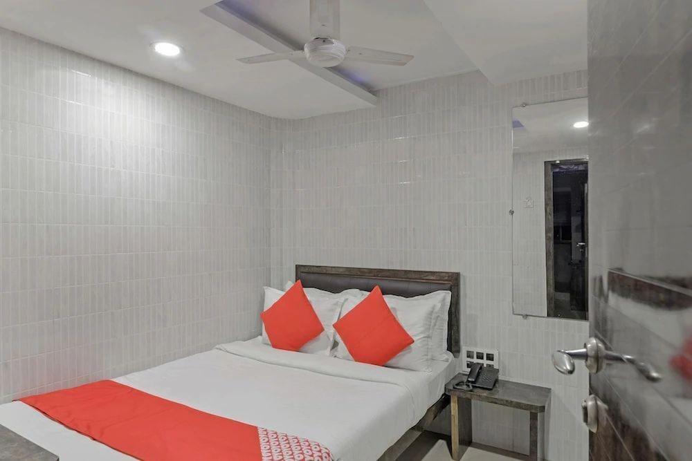 Hotel Paris Residency