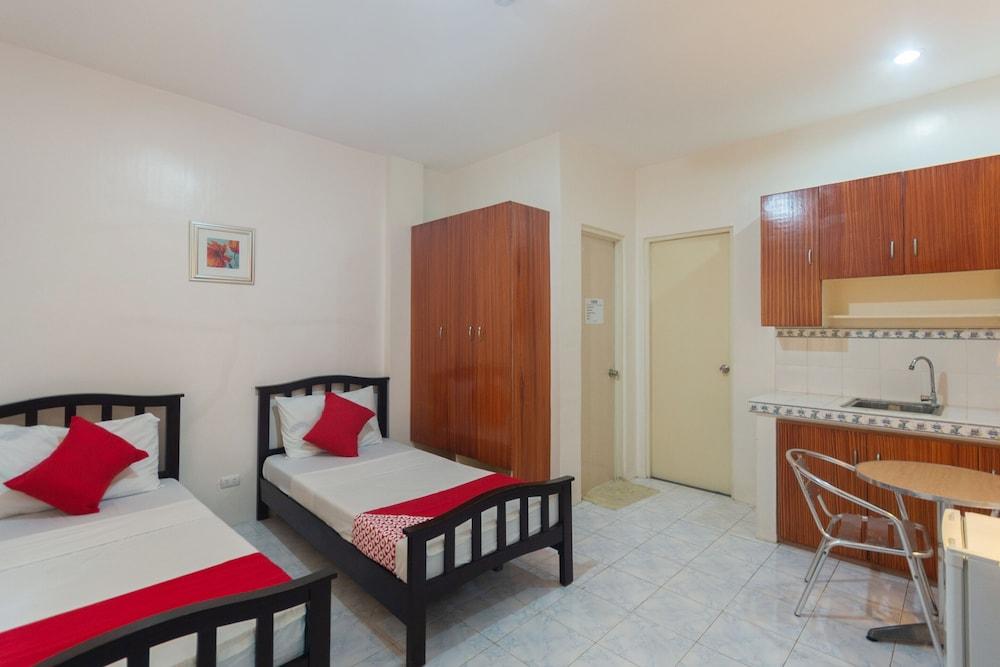 3j's And K Apartment