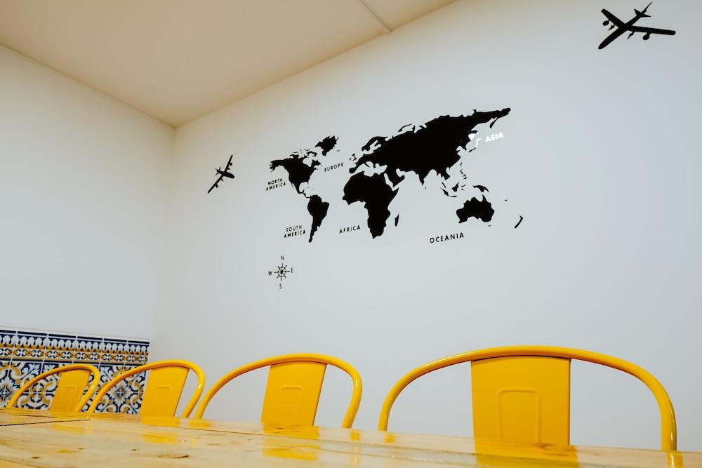 Help Yourself Hostels - Restelo