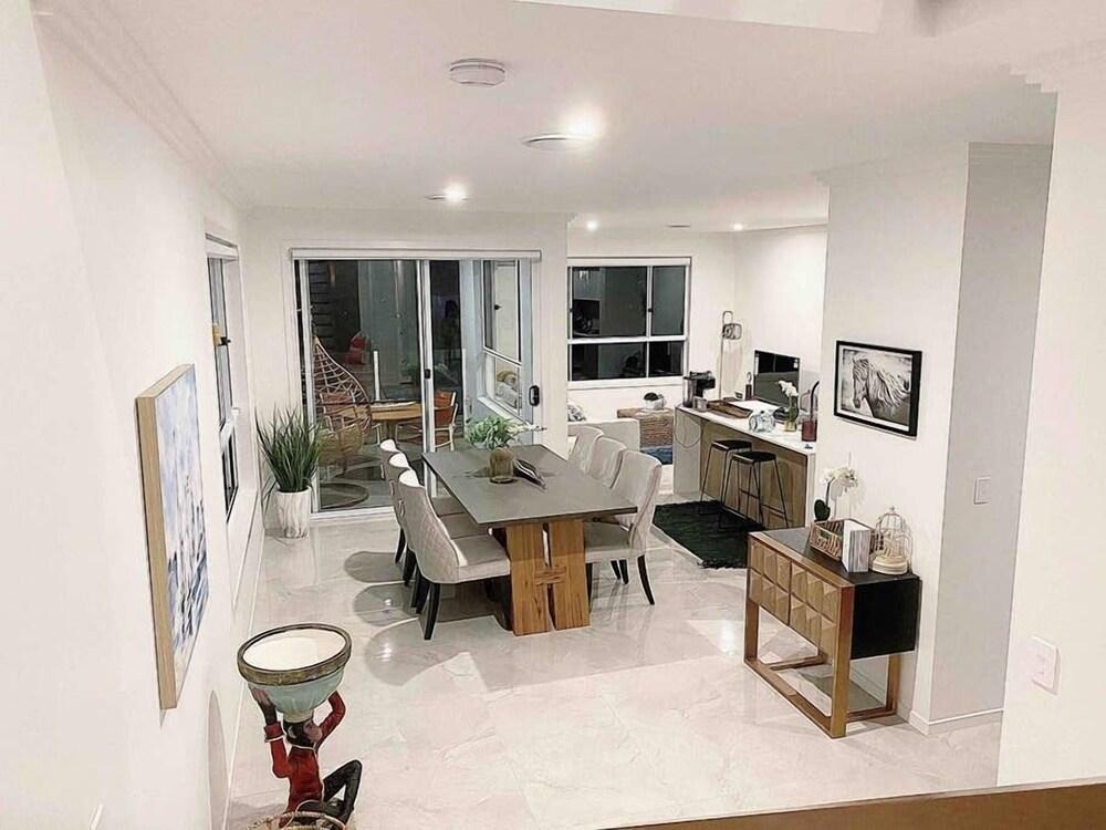 Hope Island Water Front House