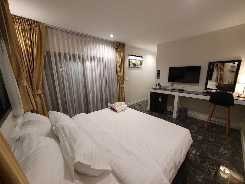 Bannjamjuree Resort Sattahip