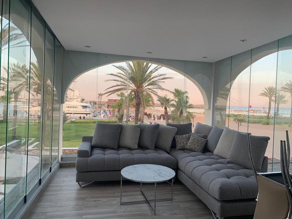 Archway Apartment M1A0P9