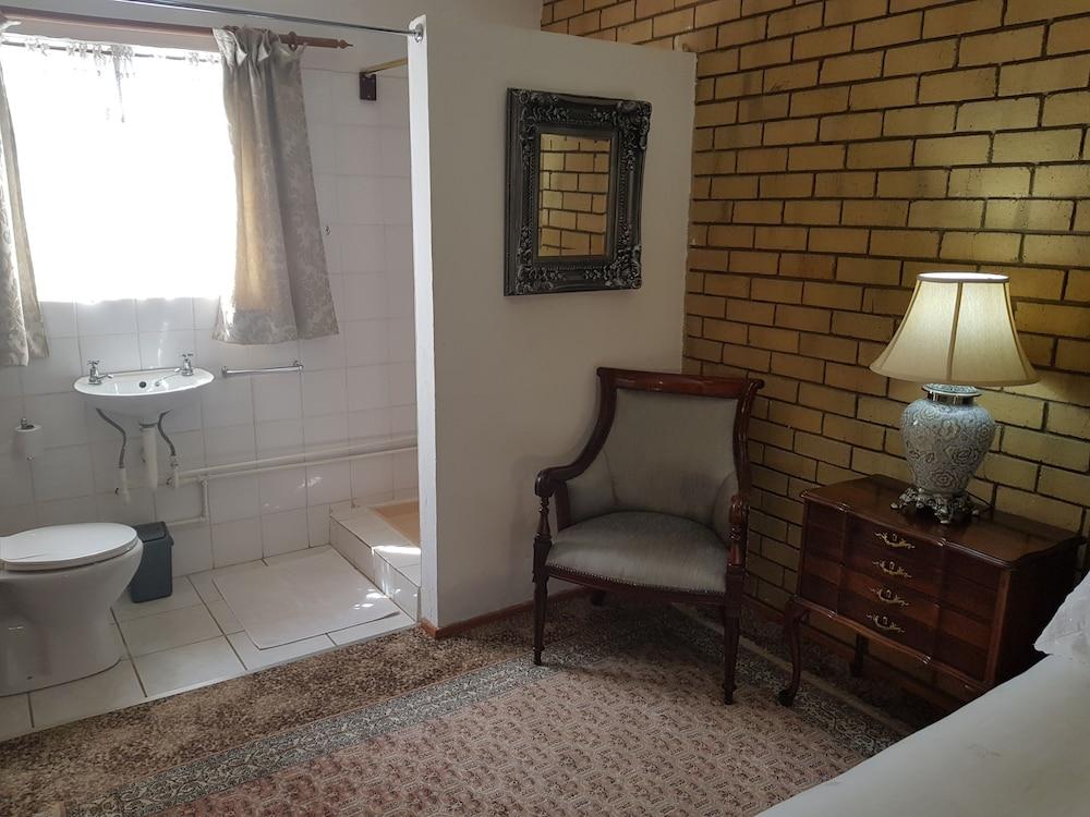 Mountain View Country Estate