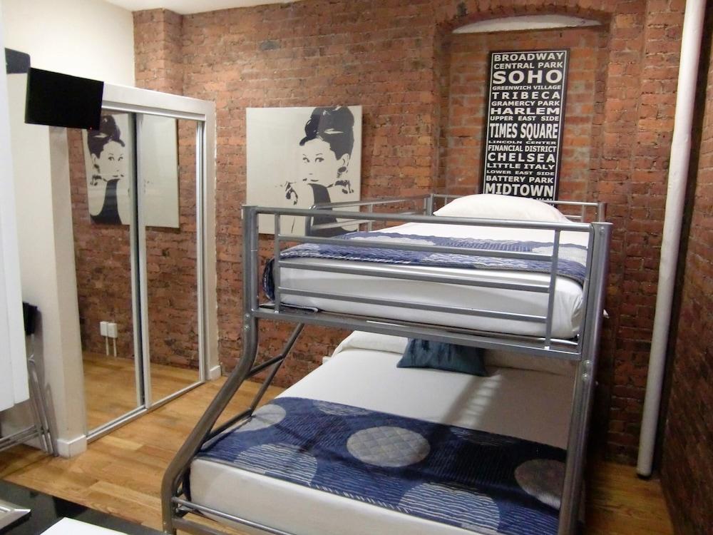 Studios Midtown Manhattan