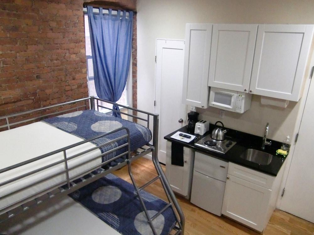 Studios Midtown Manhattan