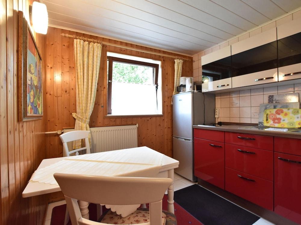 Moderne Ferienwohnung in Kuhlungsborn im Grunen