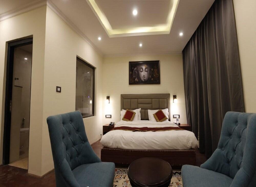 Hotel Paradise Ladakh