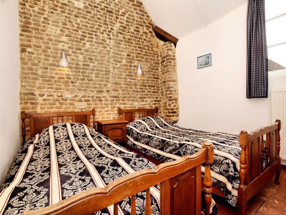 Nice Apartments in a Monumental Square Farm