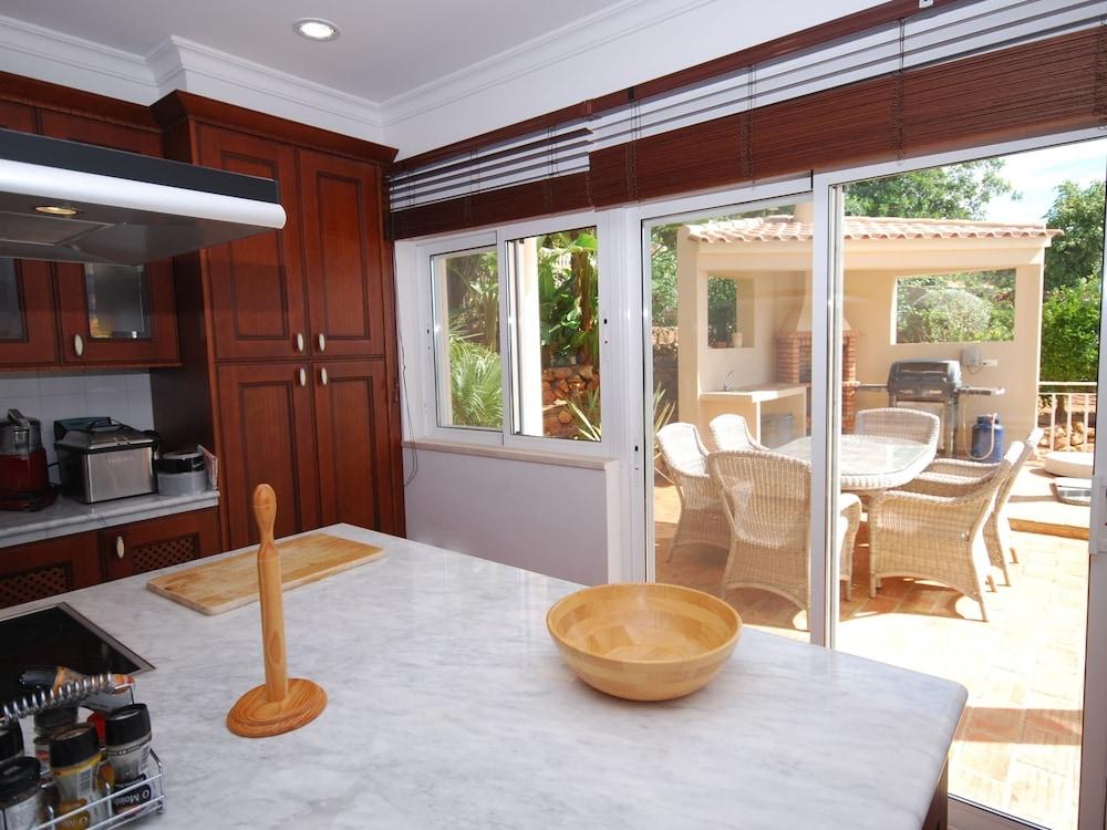 Lavish Villa With Private Swimming Pool