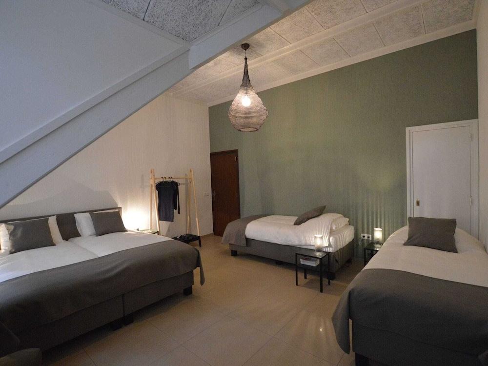 Spacious Villa Near Arcen in a Wooded Area