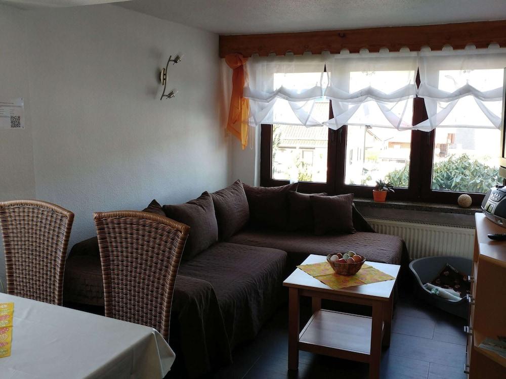 Sunlit Retreat With Garden