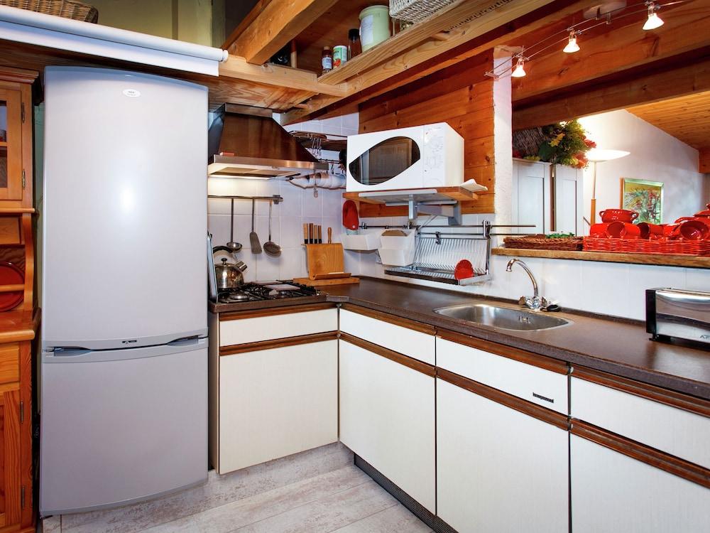 Cosy Apartment in Heerlen With Terrace