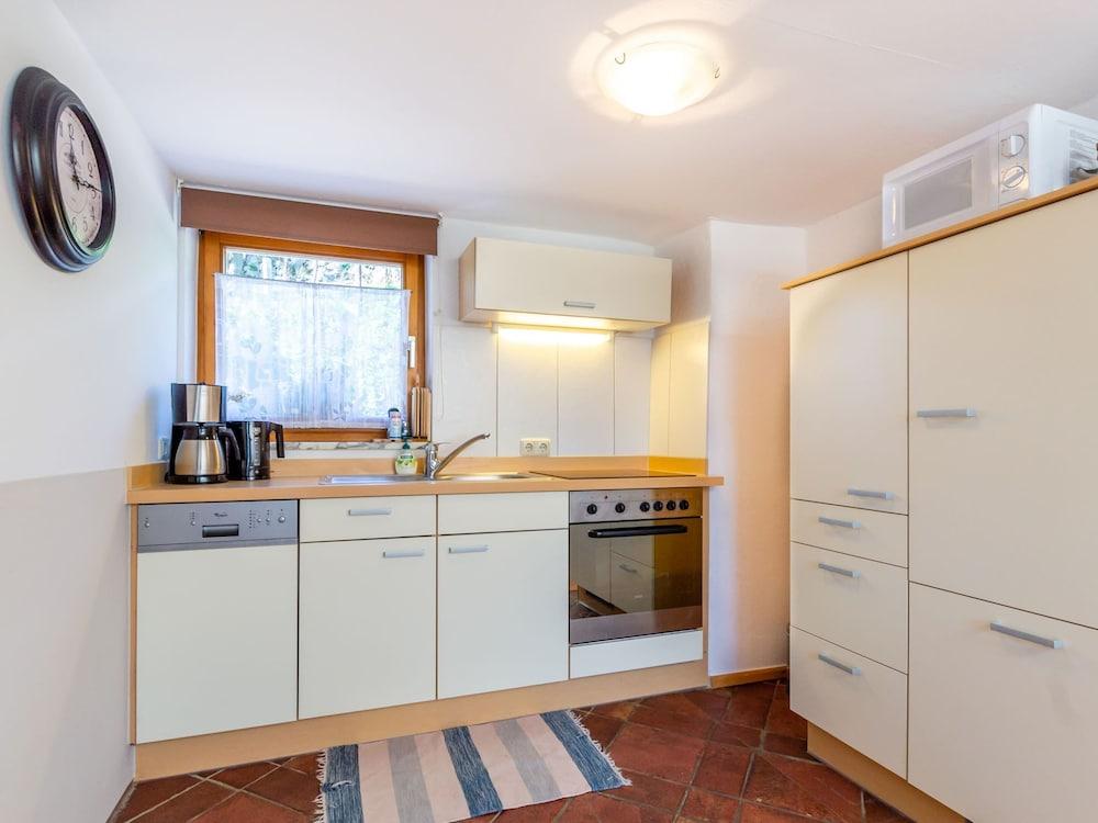 Simplistic Apartment in Piesendorf - Walchen near Ski Slopes