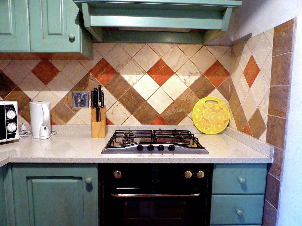 Holiday Home in Montecarelli With Pool