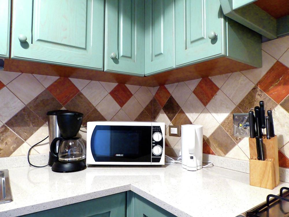 Holiday Home in Montecarelli With Pool