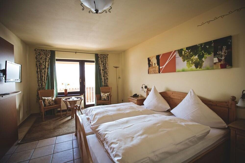 Weingut & Landhotel Lucashof