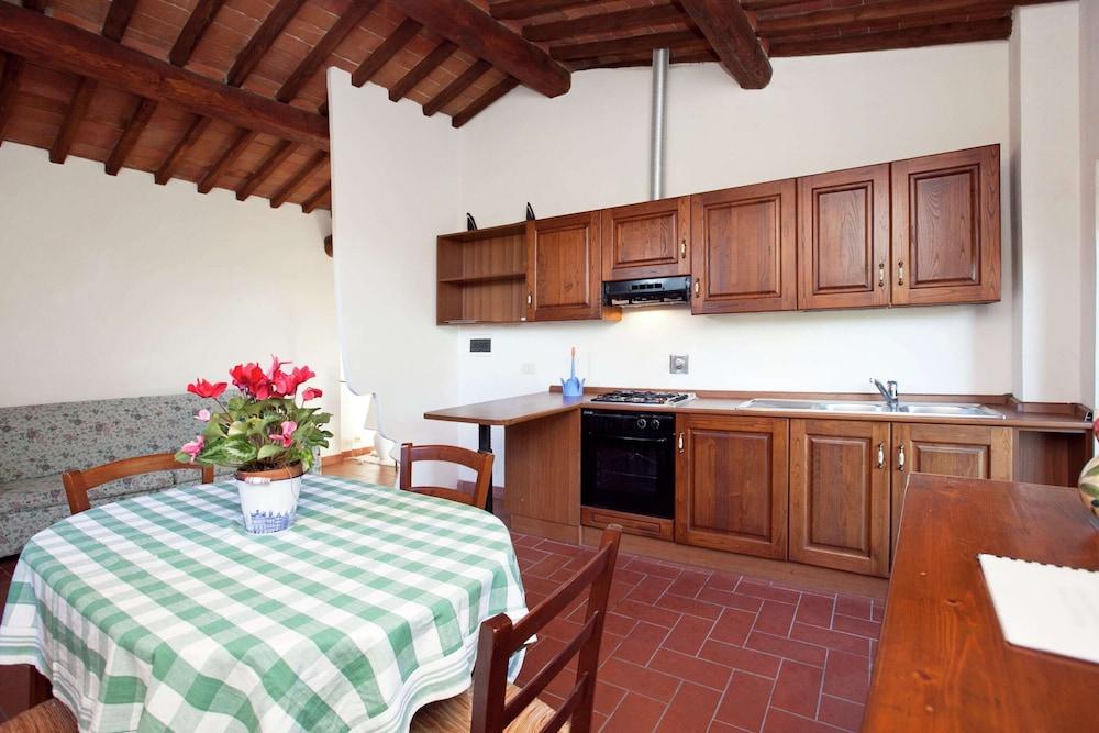 Belvilla by OYO Serene Apartment With Garden